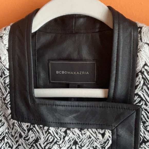 BCBGMAXAZRIA Black and White Coat Vest sz M - Picture 4 of 9
